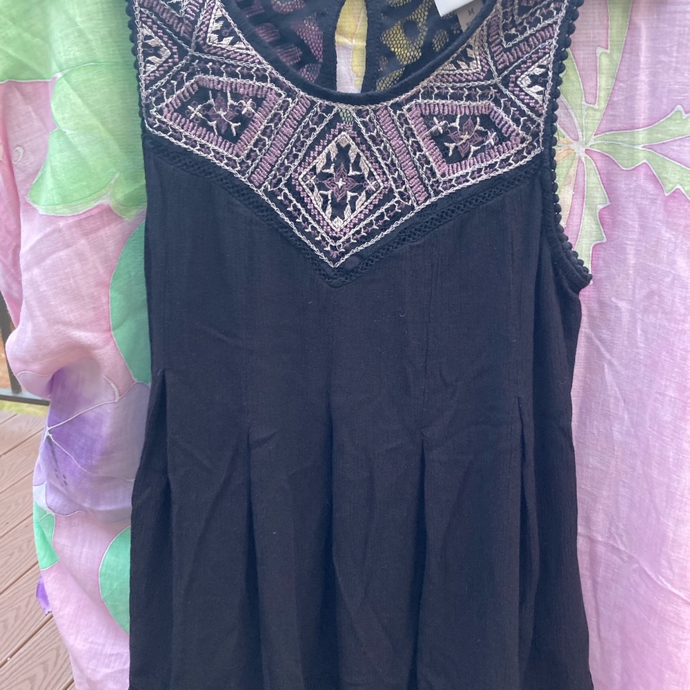 Boho sleeveless Knox Rose top Sz M